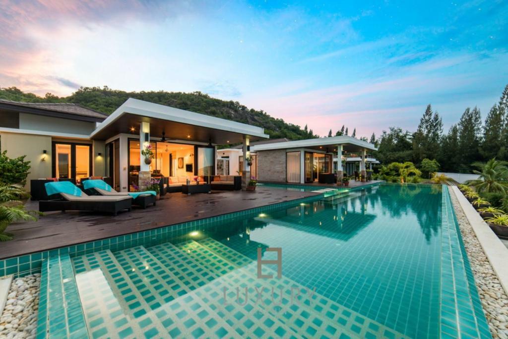5 Bedroom Amazing Pool Villa In Resort Ts1 Hua Hin Exterior photo